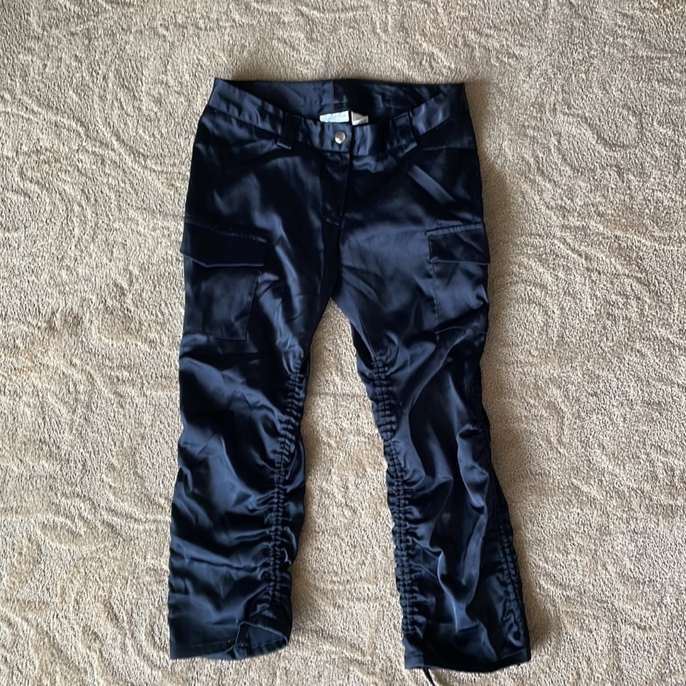 Elegant Black Satin Pants - Picture 2 of 7